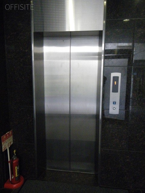 イイヅカビル エレベーター