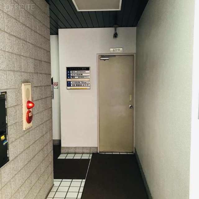 ミヤタビル エントランス