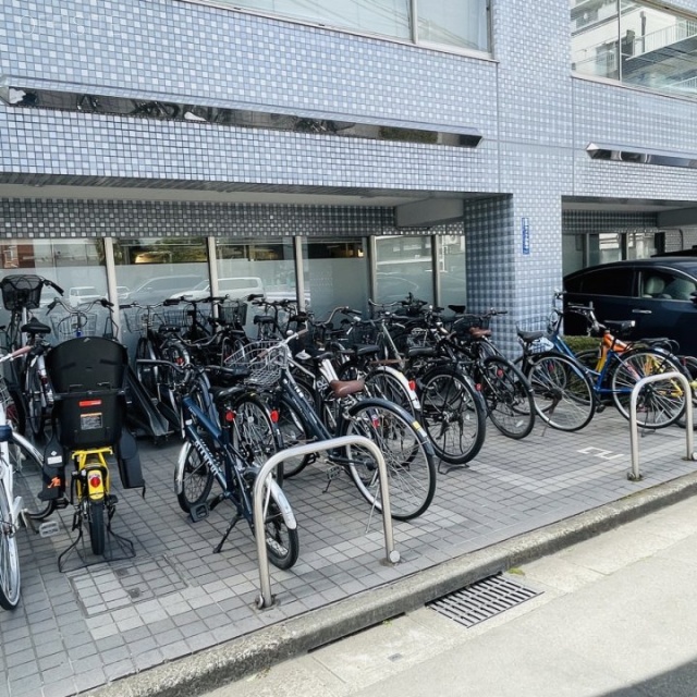 二日町東急ビル 駐輪場