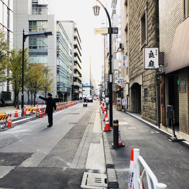 古山ビル ビル前面道路