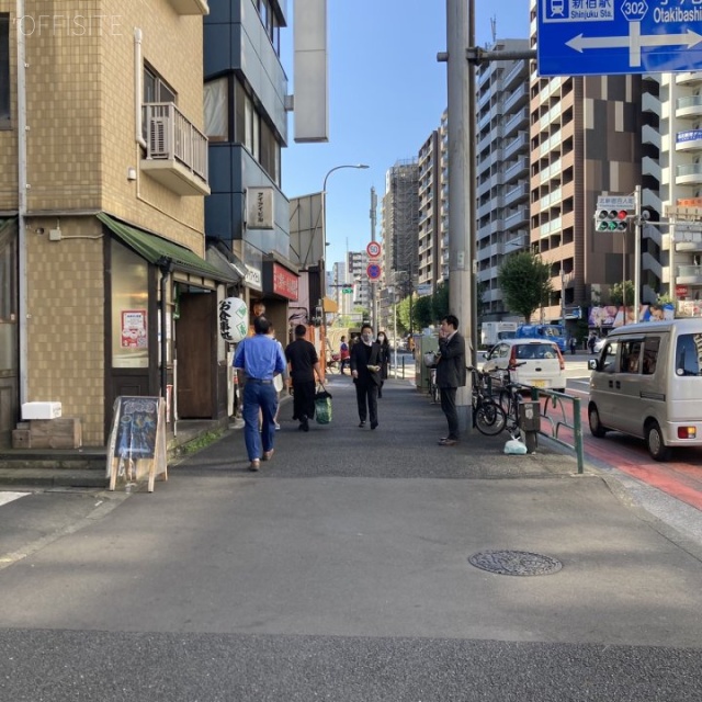 新宿旭ビルA館 前面道路