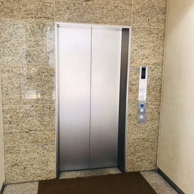 銀座龍櫻閣 エレベーター