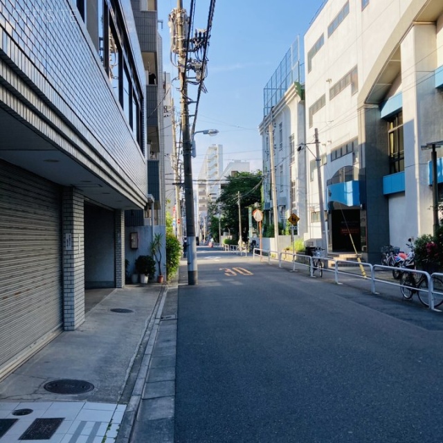 浅草橋ハイツ ビル前面道路