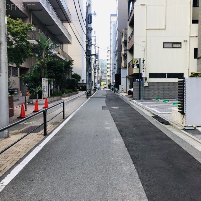 リブラ岩本町Ⅱビル ビル前面道路