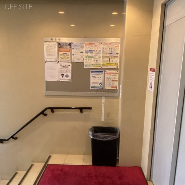 本郷コーポレーション エントランス