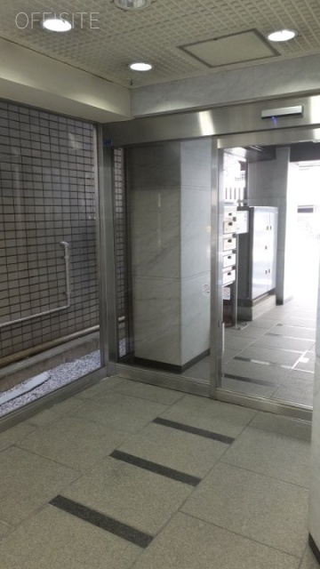 ウィスク三崎町 エントランス