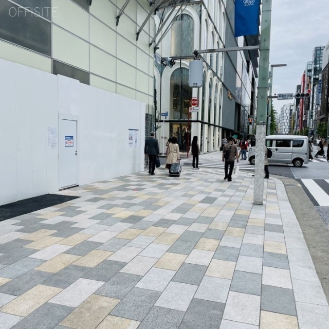 銀座ナカヤビル 前面歩道