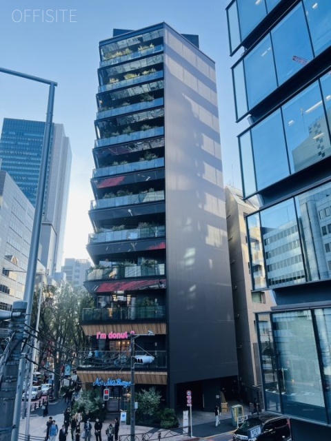 AND CROSS BLDG. 外観