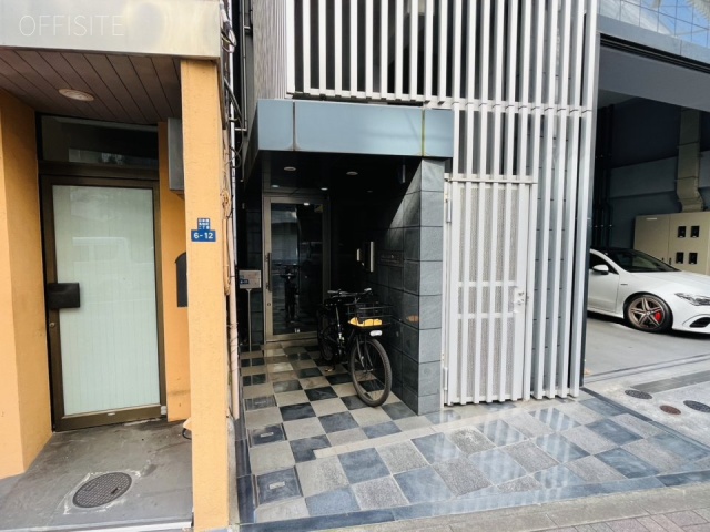 高田パッケージビル　エントランス