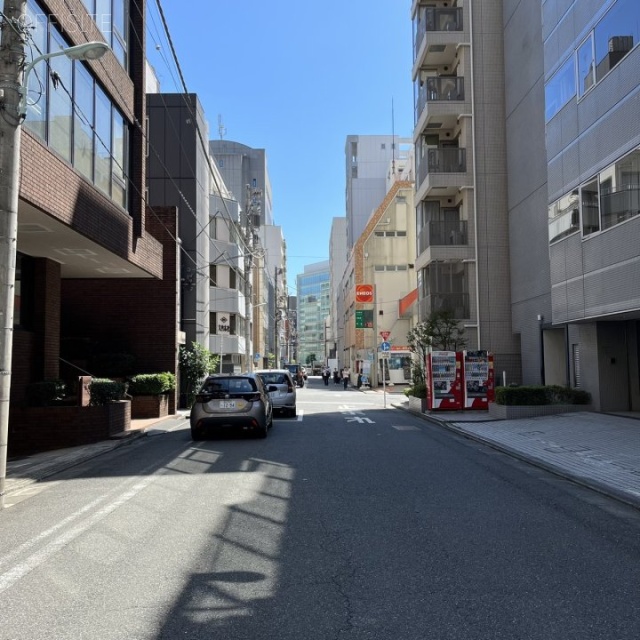 日本橋山大ビル 前面道路