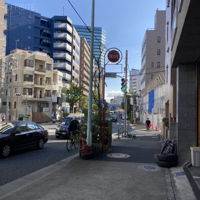 渋谷MKビル ビル前面道路