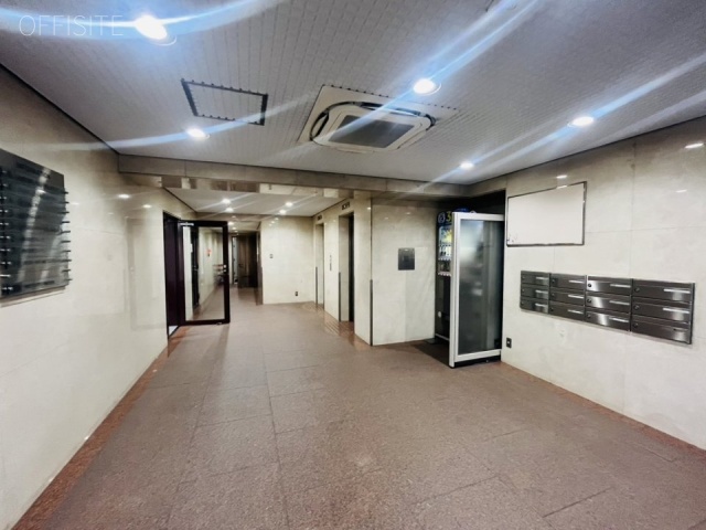 西新宿豊国ビル エントランス