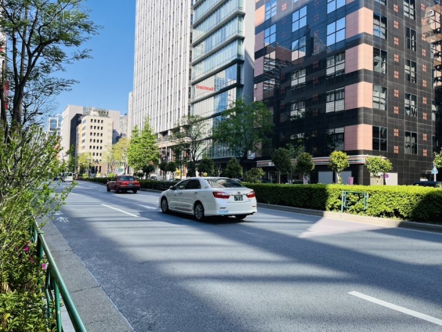 御成門郵船ビル　前面道路