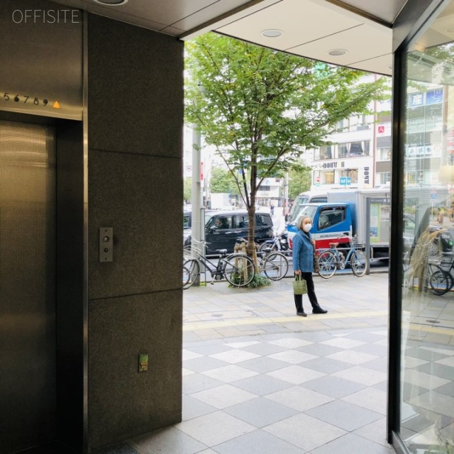 青山KKビル エントランス