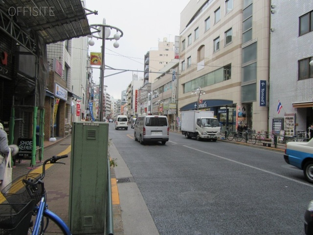 村山ビル ビル前面道路