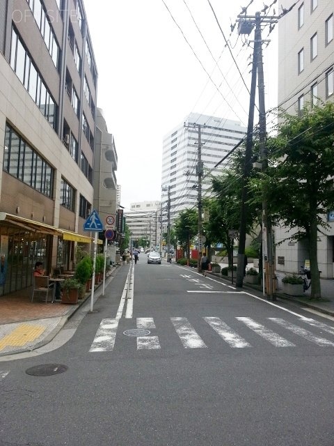 高見澤ビル ビル前面道路