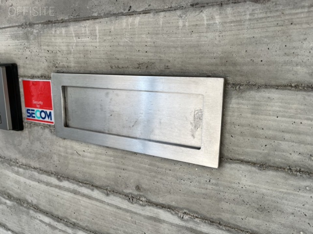 南青山7丁目戸建てビル エントランス