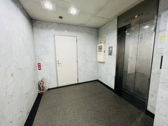 エムアンドエム1ビル　エントランス