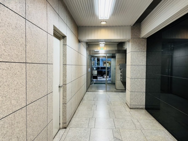 銀座東新ビル エントランス