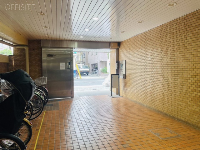 ダイアパレス大洋・駒形　エントランス