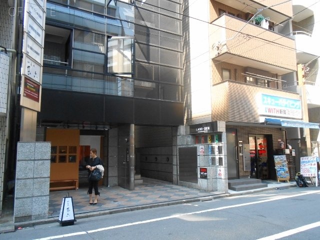ランド・デン 外観