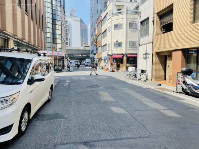荒井ビル　前面道路