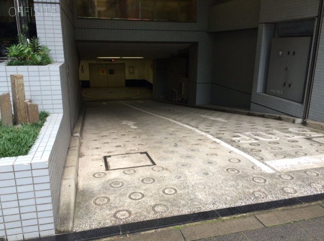 山光ビル 駐車場