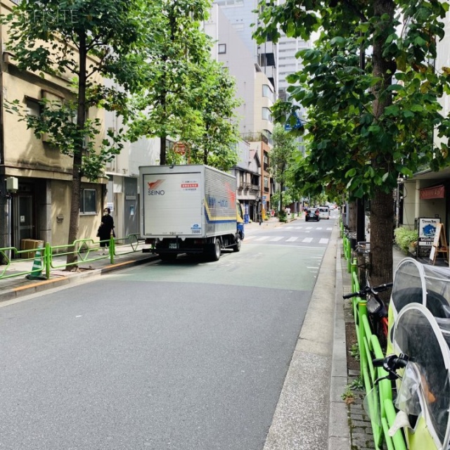 人形町KIビル ビル前面道路