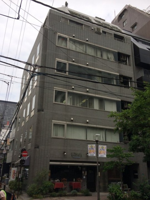 司ビル 外観