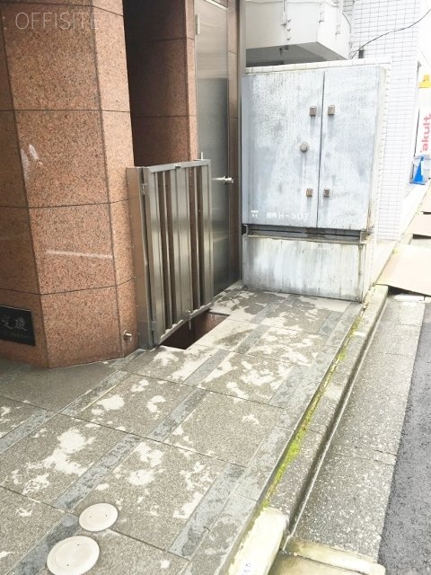 太陽ビル 画像