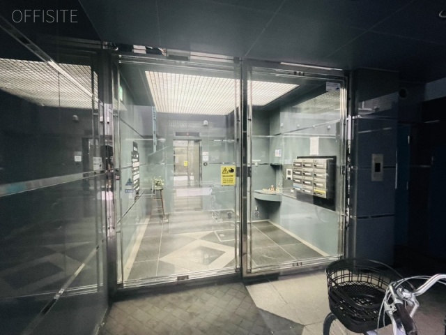 オスカービル　エントランス