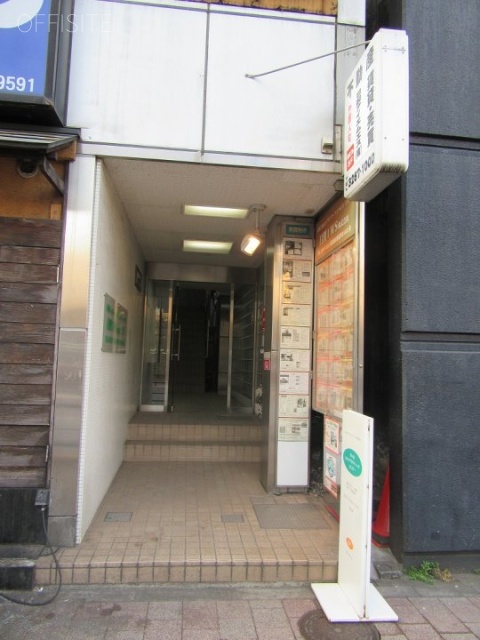東京ライフビル　エントランス