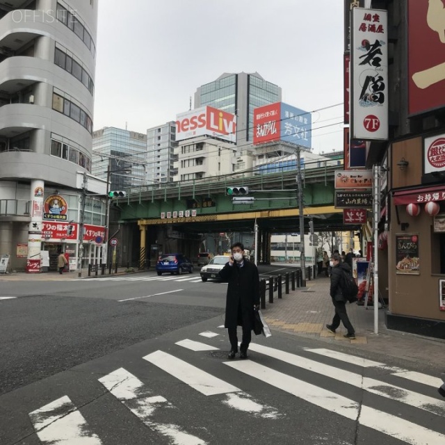 水道橋西口会館　ビル前面道路