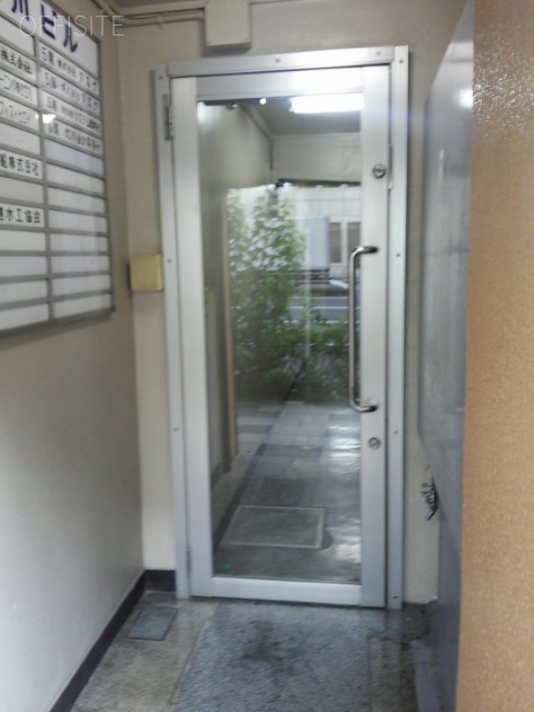 立川ビル エントランス
