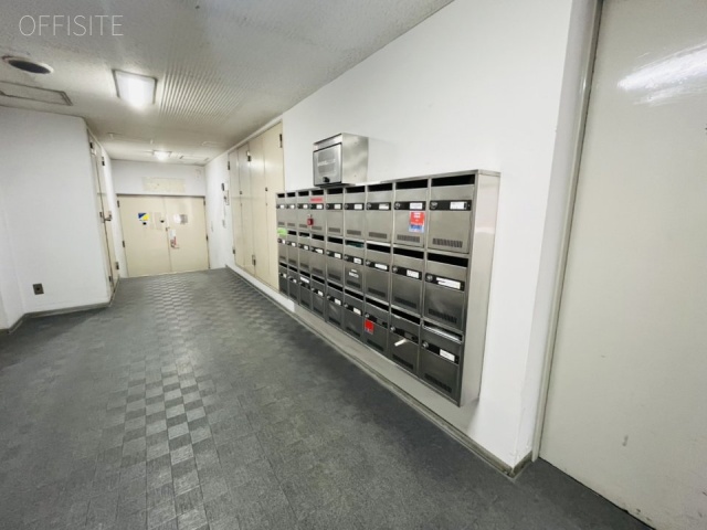 町映ビル　エントランス