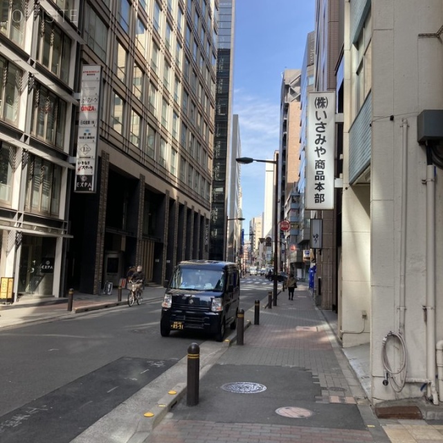ACN銀座4ビルディング ビル前面道路