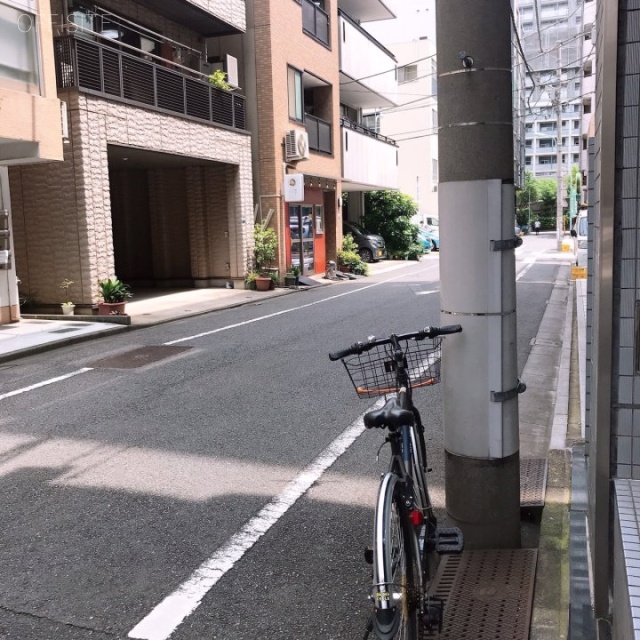 日本橋水天宮ビル　ビル前面道路
