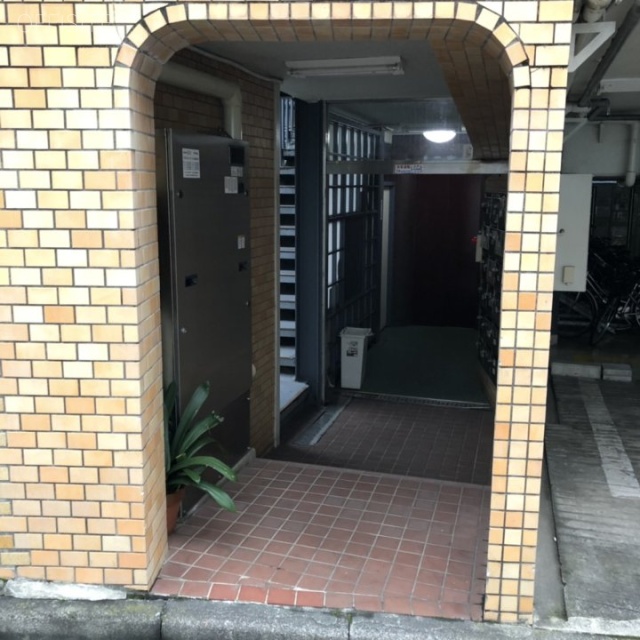 文化マンション　エントランス