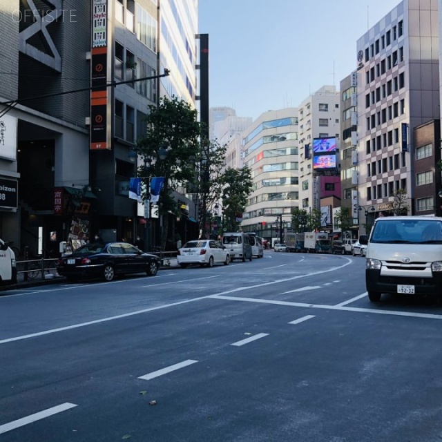 第2工業ビル ビル前面道路