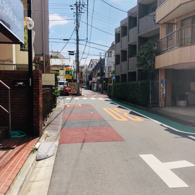 鈴木ビル ビル前面道路