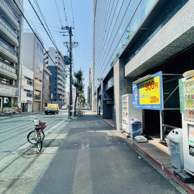 サン納屋橋ビル 前面歩道