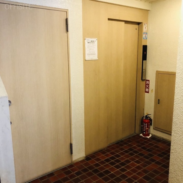 SKビル エレベーター
