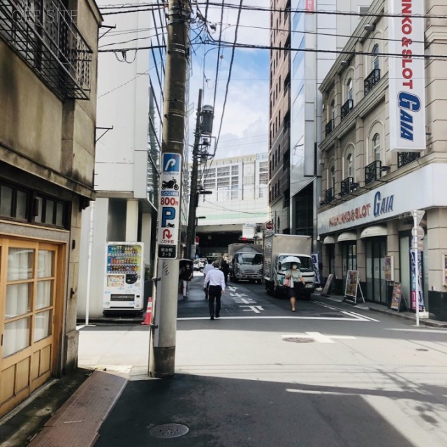 CREA神田ビル ビル前面道路