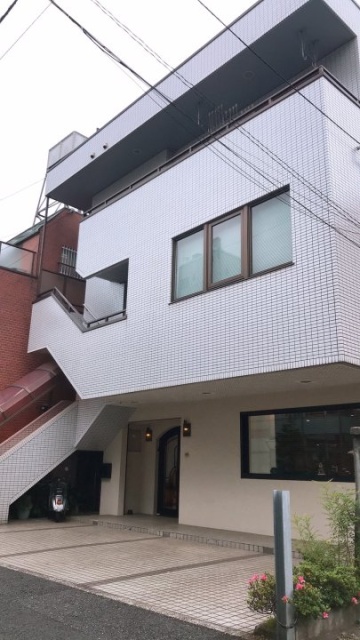 程塚ビル 外観
