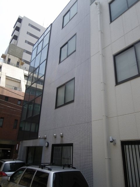 ワールドカラー本社ビル 画像