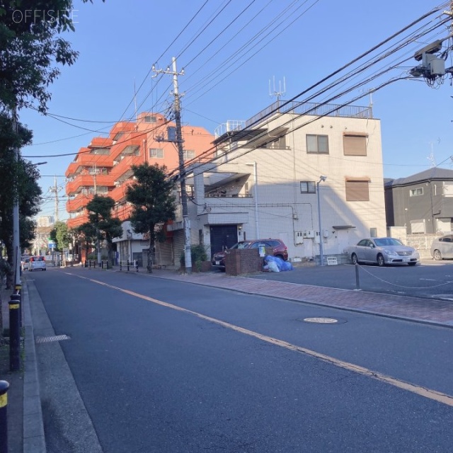 エスパシオ市川 ビル前面道路