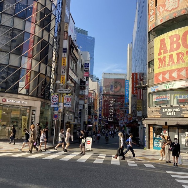 いちご渋谷文化村通りビル ビル前面道路