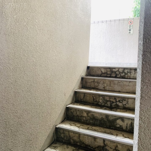 メゾンウィスタリア エントランス