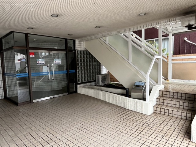 サンパークビル　エントランス