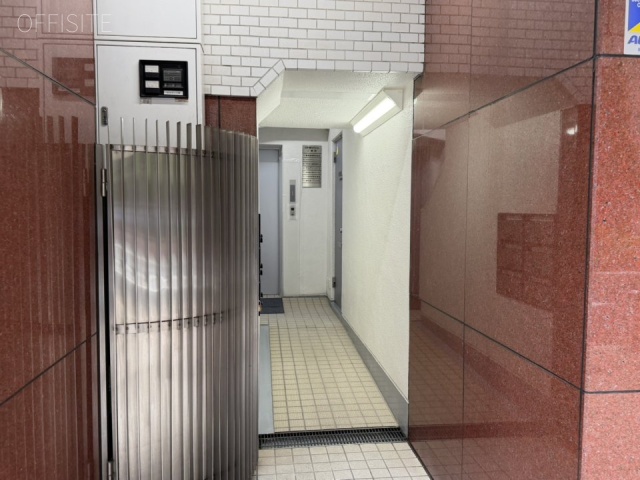日本橋NYビル　オフィスビル出入口